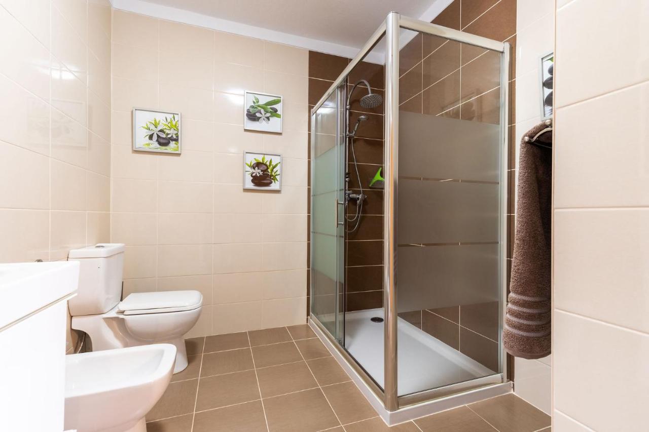 Lovely One Bedroom Apartment In Alvor Luaran gambar