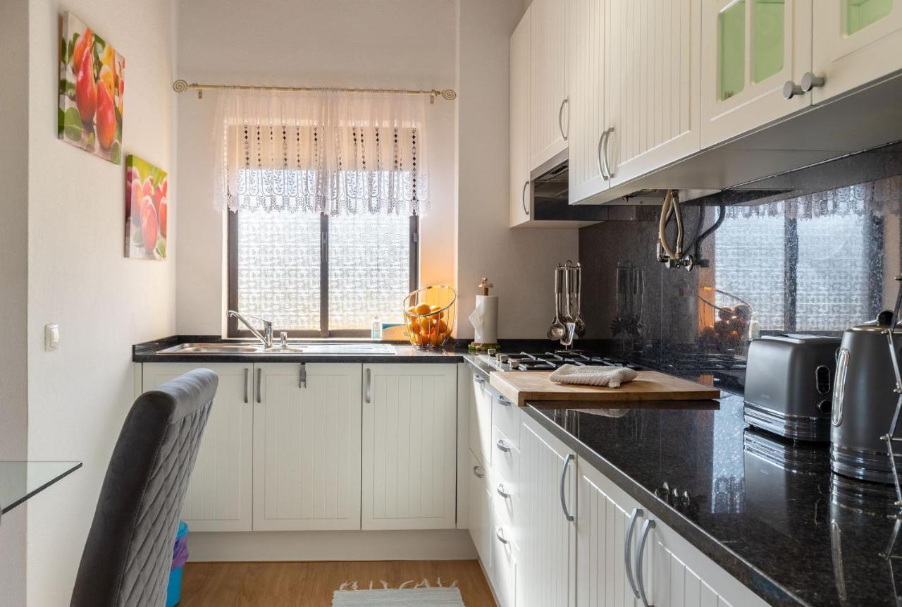 Lovely One Bedroom Apartment In Alvor Luaran gambar